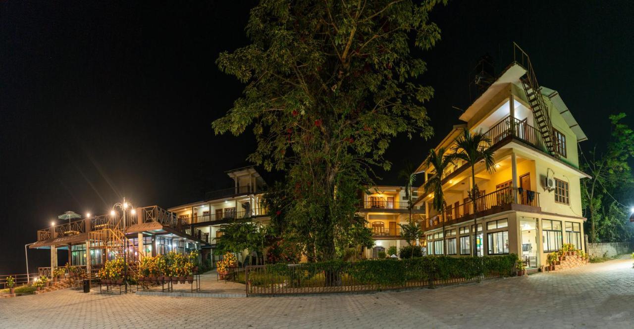 Jungle Wildlife Camp Hotel Sauraha Exterior foto