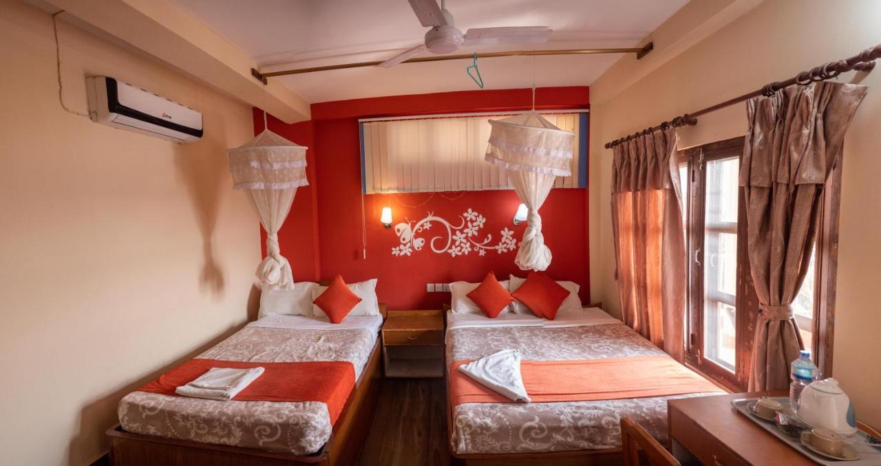 Jungle Wildlife Camp Hotel Sauraha Exterior foto